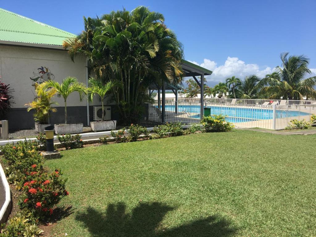 Superbe Studio Avec Piscine, Au Coeur De La Marina! Village Soleil ! Proche Aeroport & Ferry Le Gosier  Exteriér fotografie