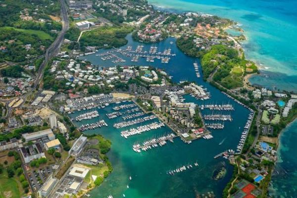Superbe Studio Avec Piscine, Au Coeur De La Marina! Village Soleil ! Proche Aeroport & Ferry Le Gosier  Exteriér fotografie