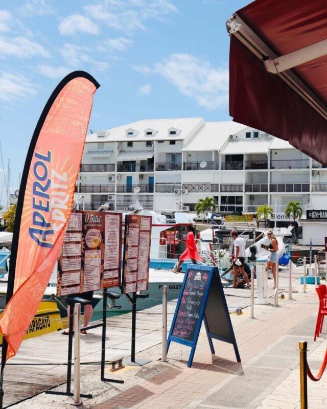 Superbe Studio Avec Piscine, Au Coeur De La Marina! Village Soleil ! Proche Aeroport & Ferry Le Gosier  Exteriér fotografie